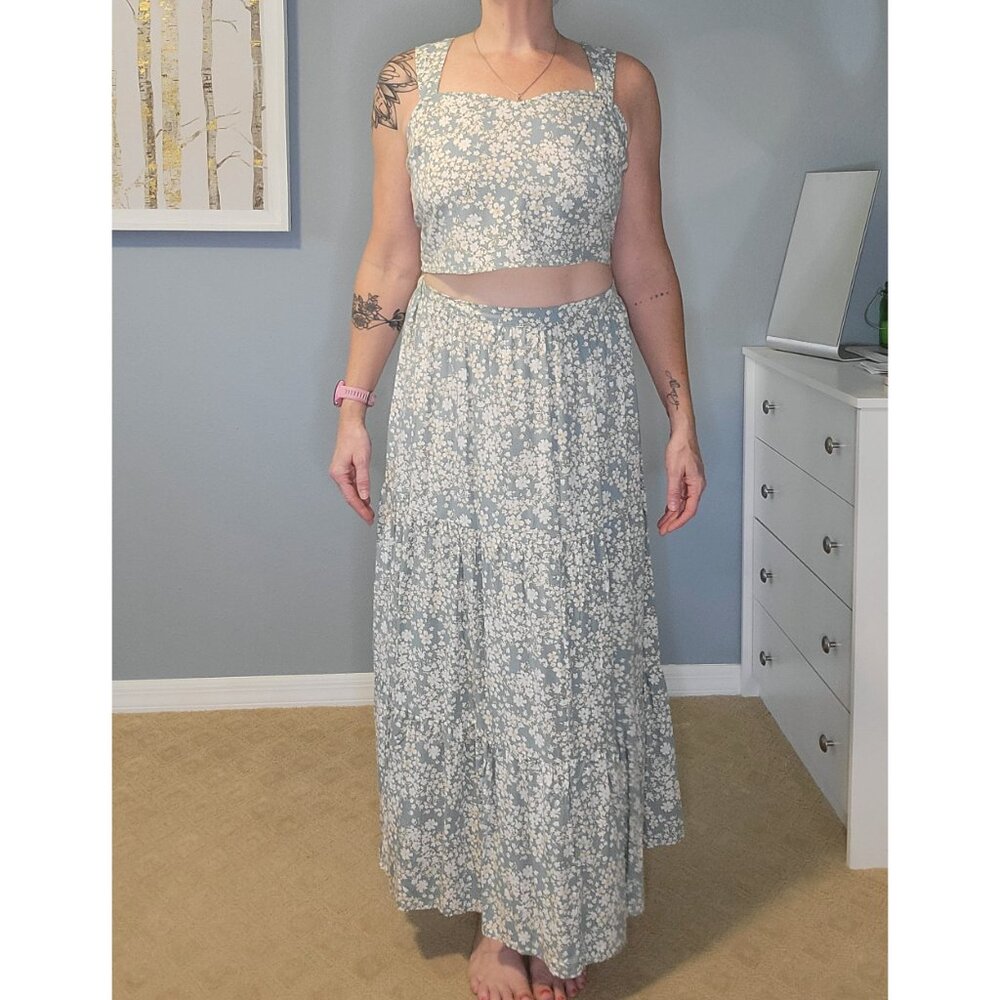 MIMI CHICA Powder Blue Floral Two Piece Peasant Skirt Set L